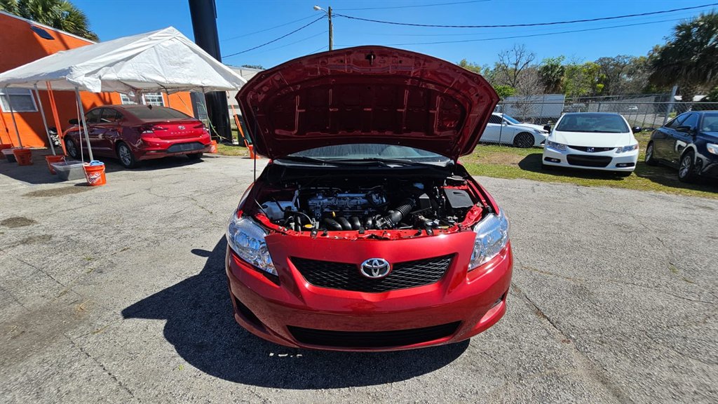 2009 Toyota Corolla LE photo