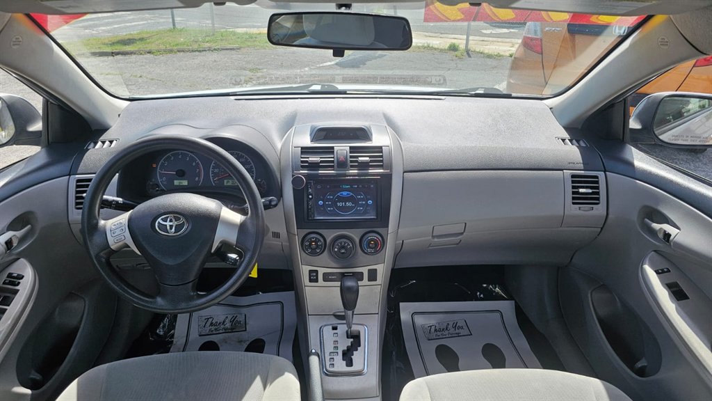 2012 Toyota Corolla L photo