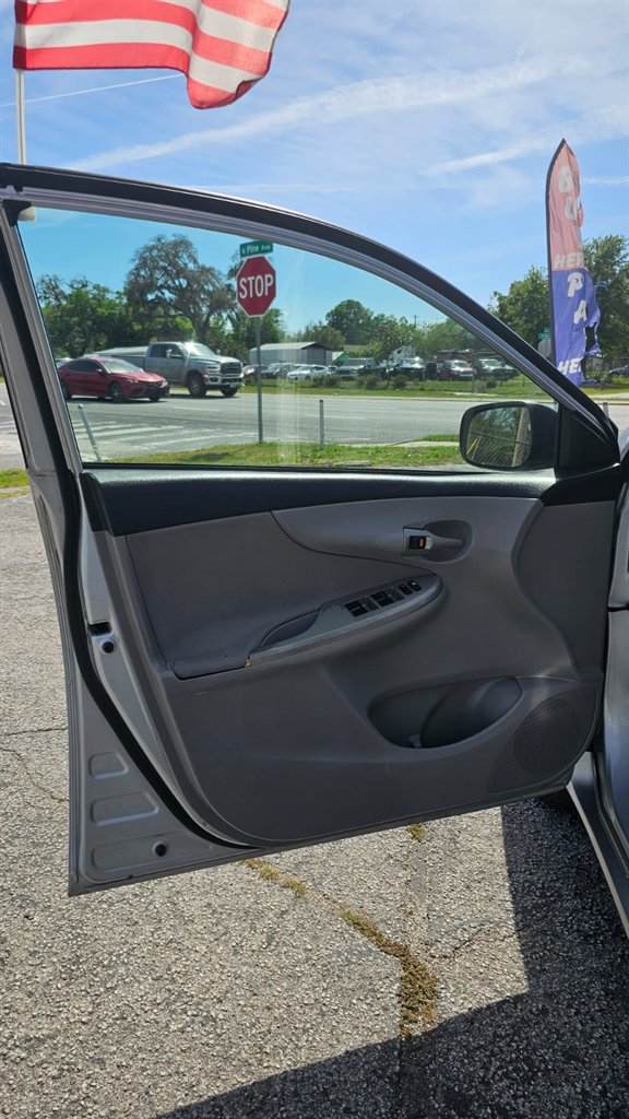 2012 Toyota Corolla L photo