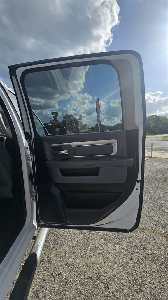 2019 RAM 1500 DS SLT photo