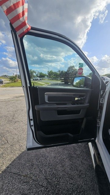 2019 RAM 1500 DS SLT photo