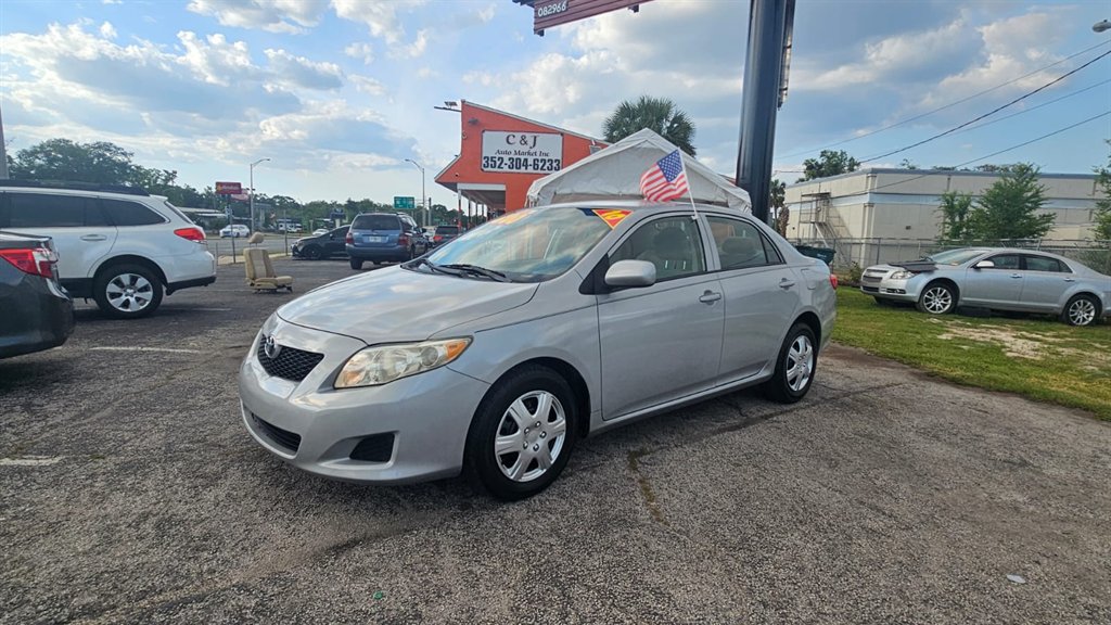 2010 Toyota Corolla photo