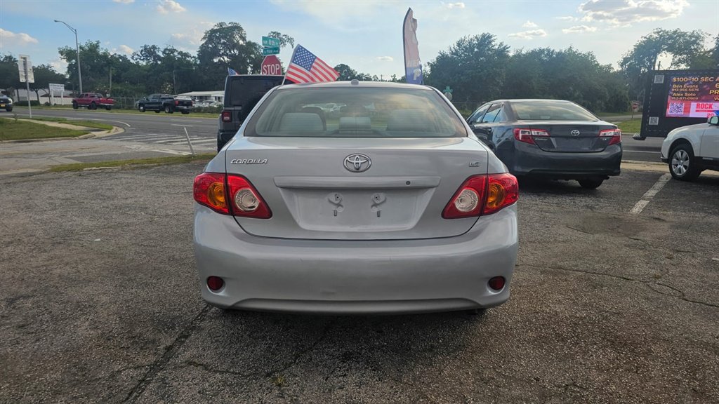 2010 Toyota Corolla photo