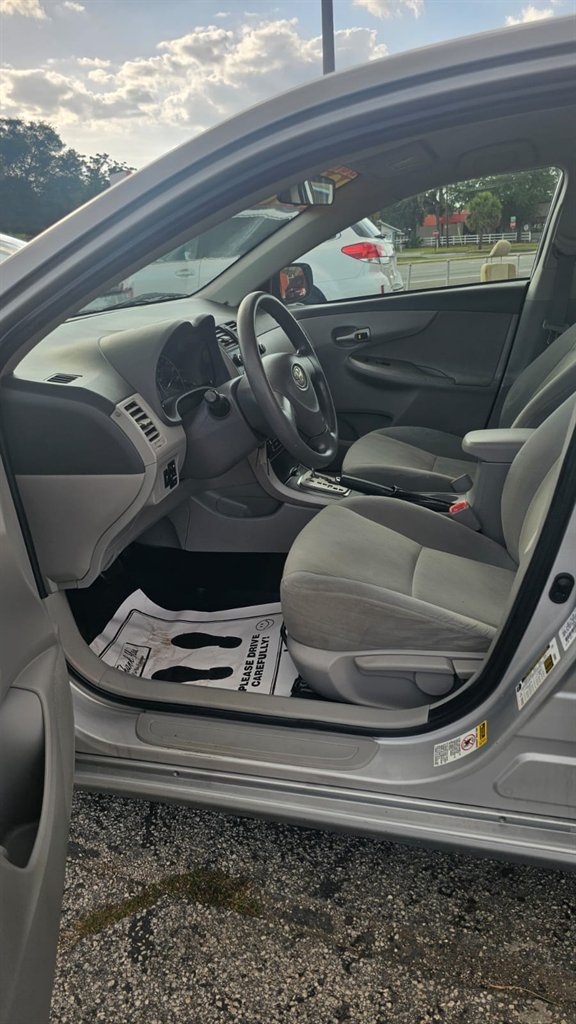 2010 Toyota Corolla photo