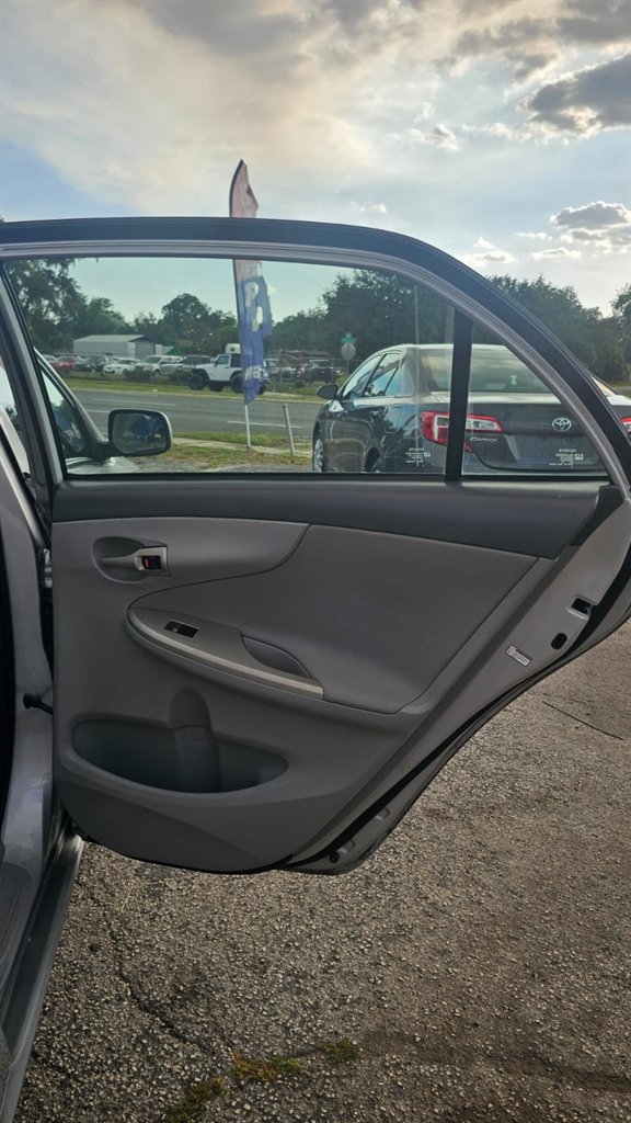 2010 Toyota Corolla photo