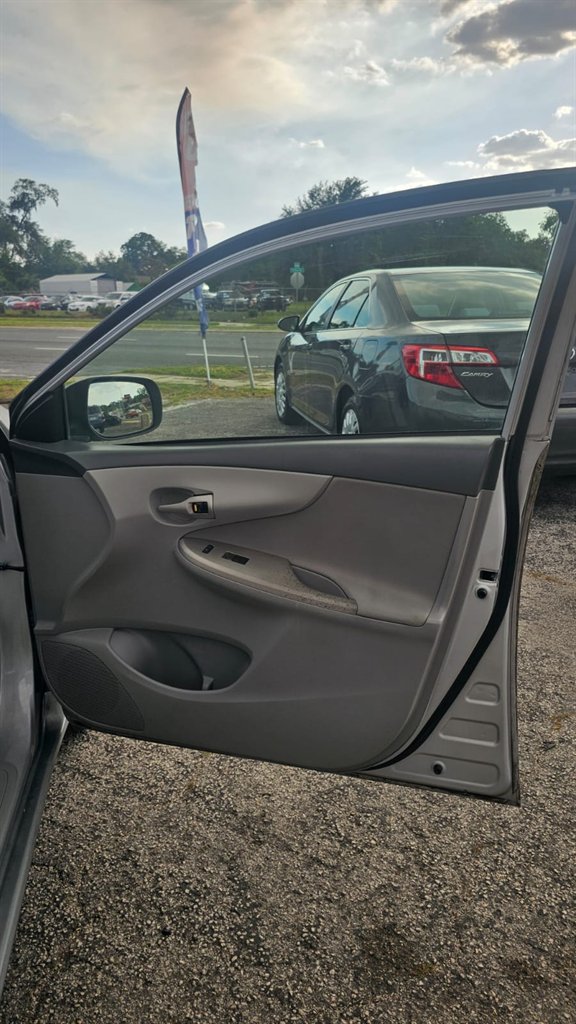 2010 Toyota Corolla photo