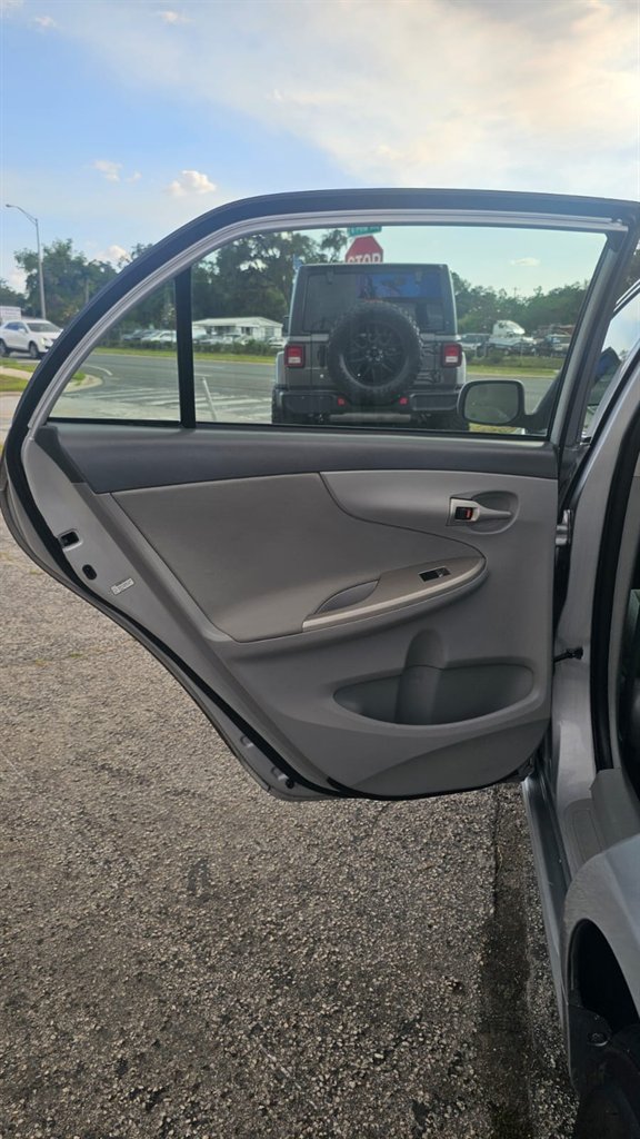 2010 Toyota Corolla photo