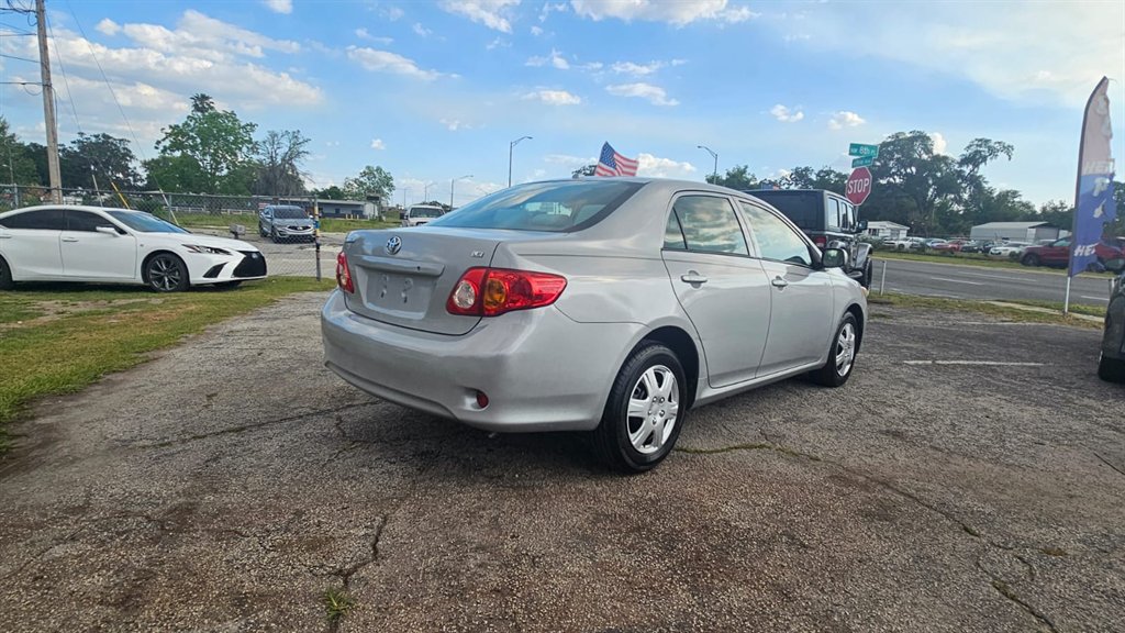 2010 Toyota Corolla photo