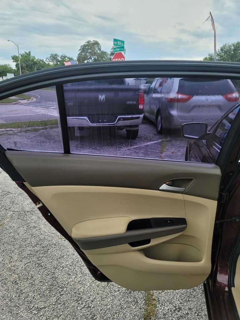 2010 Honda Accord LX-P photo