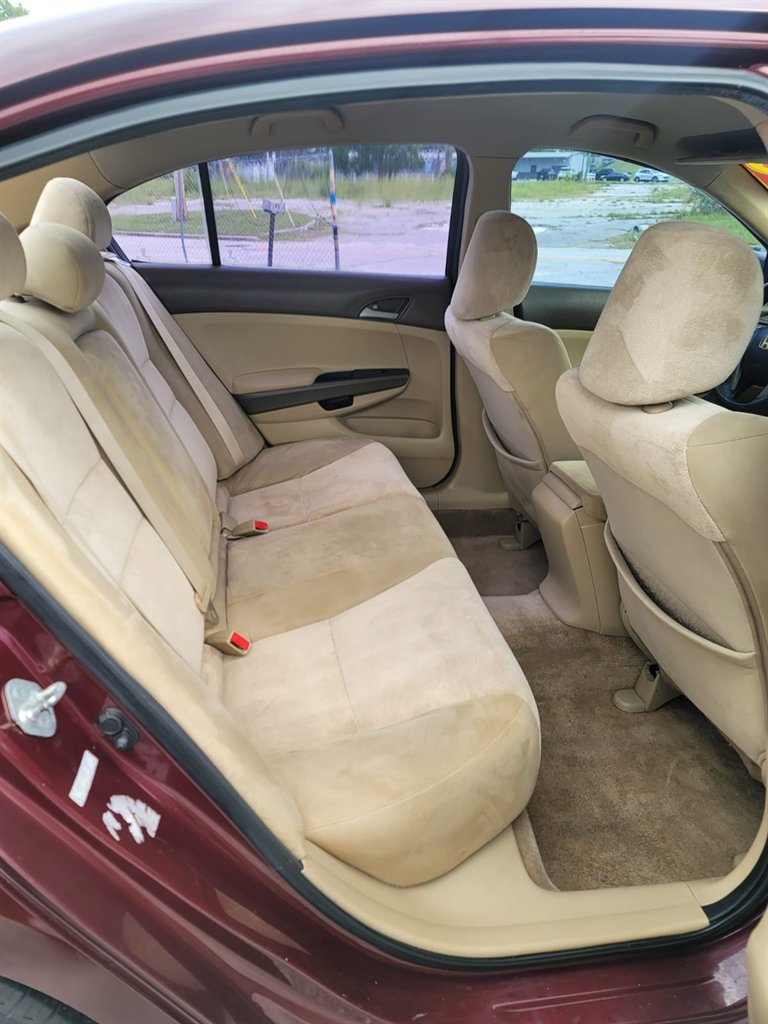 2010 Honda Accord LX-P photo