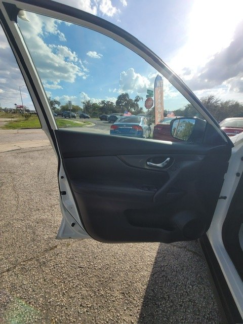 2018 Nissan Rogue - $10,999