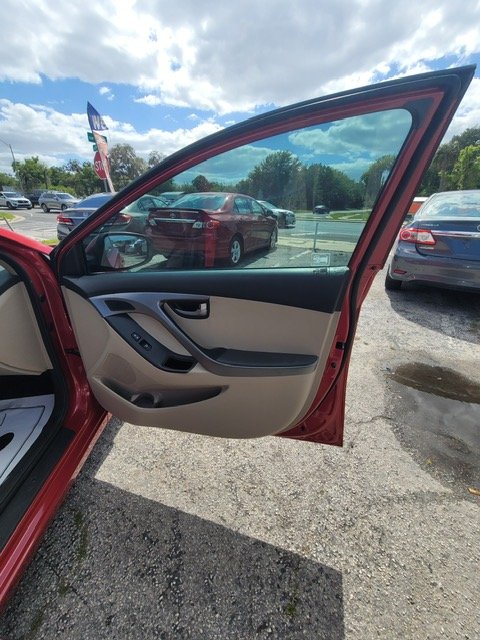 2016 Hyundai Elantra - $8,999