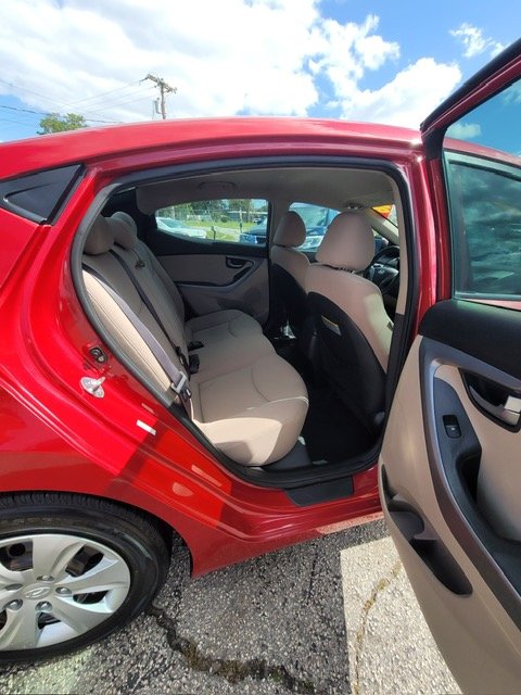 2016 Hyundai Elantra - $8,999