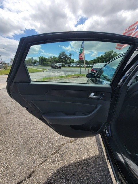 2015 Hyundai Sonata - $8,999