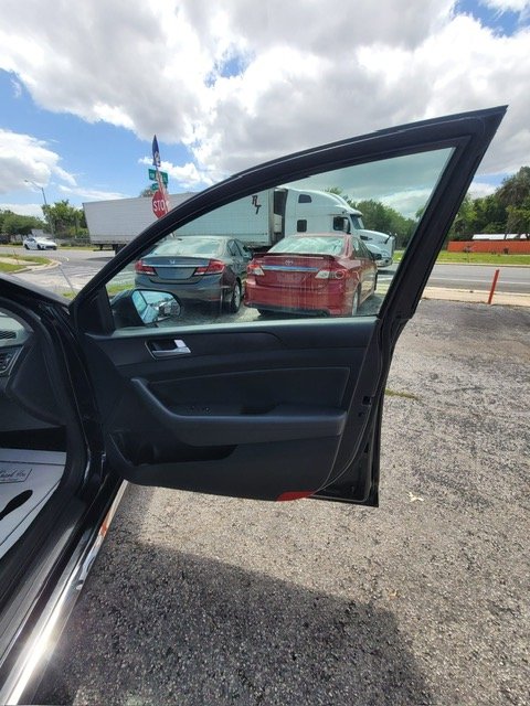 2015 Hyundai Sonata - $8,999