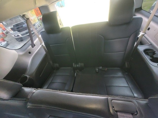 2016 Chevrolet Suburban - $17,999