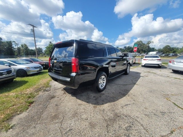 2016 Chevrolet Suburban - $17,999