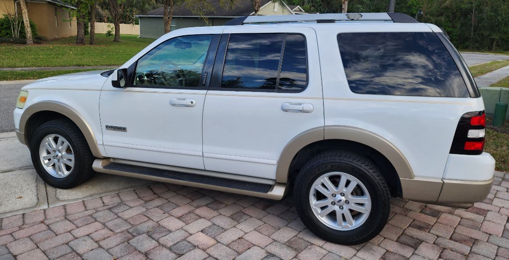 2007 Ford Explorer Eddie Bauer photo