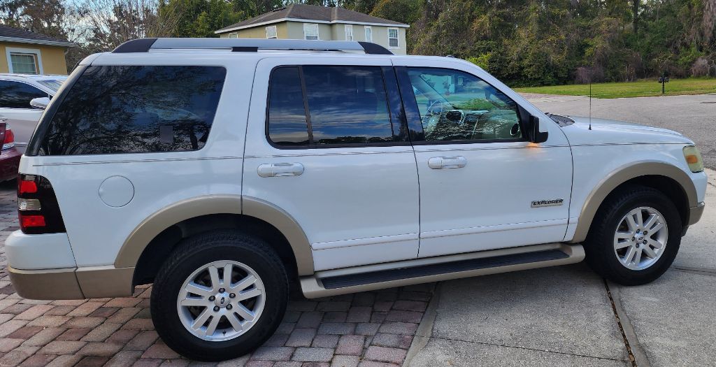 2007 Ford Explorer Eddie Bauer photo