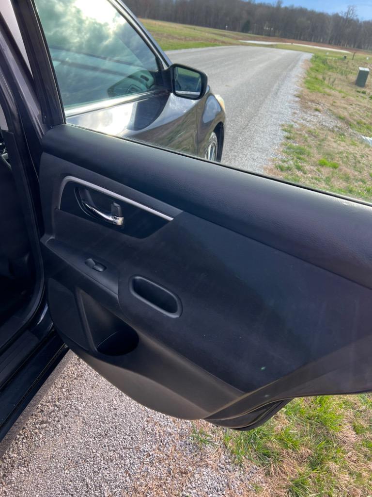 2014 Nissan Altima 2.5 photo