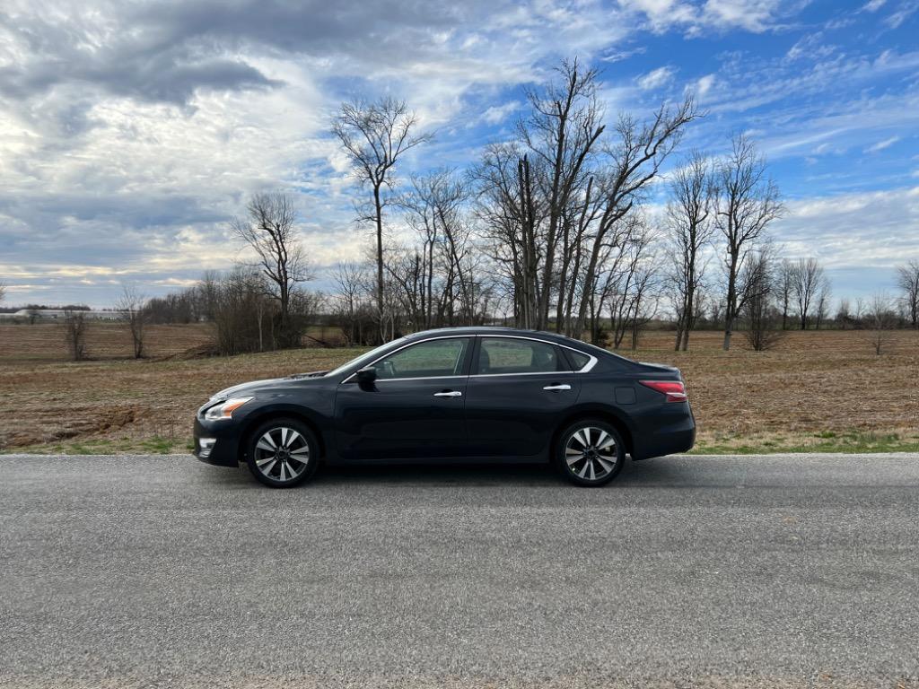 2014 Nissan Altima 2.5 photo