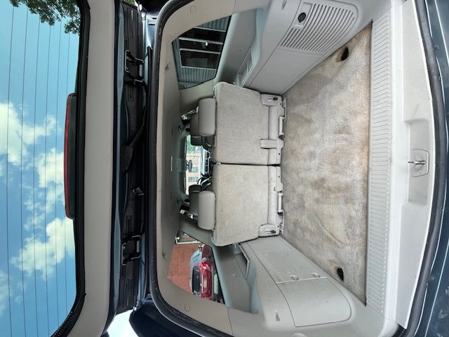 2009 GMC Yukon XL SLT 1500 photo