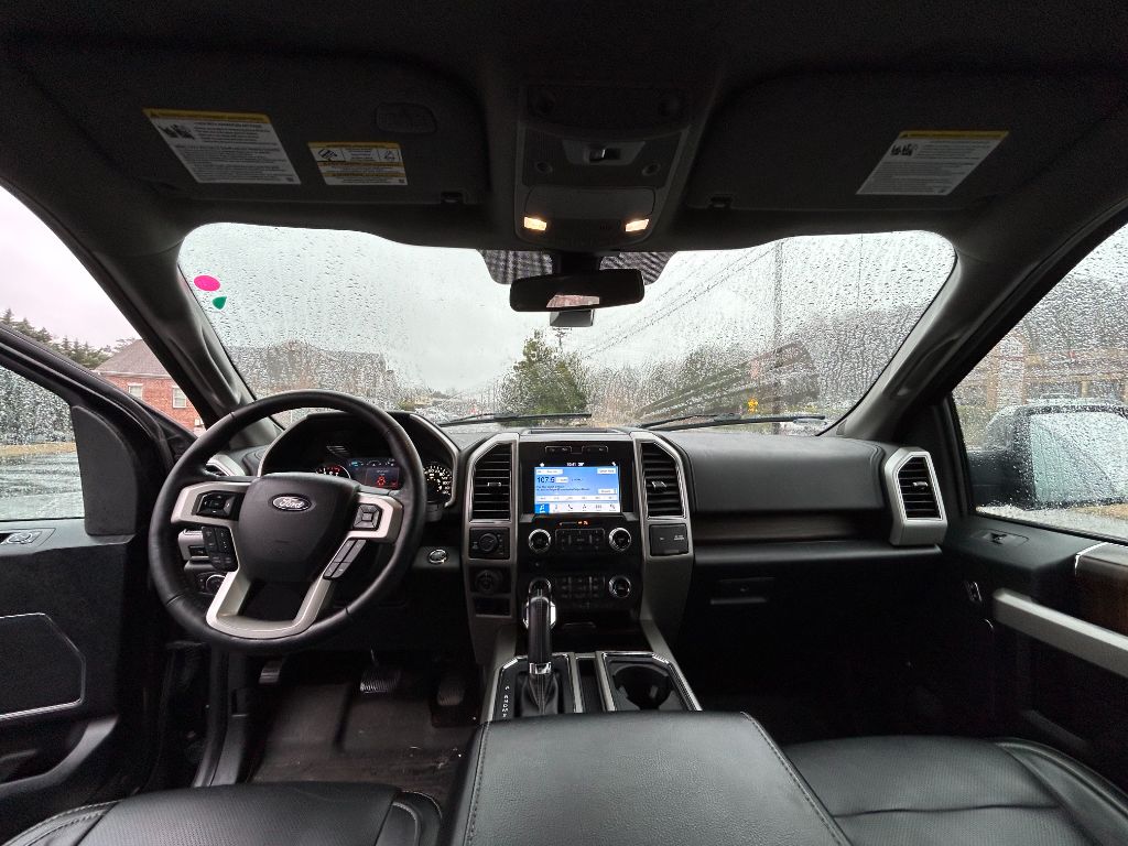 2017 Ford F150 Lariat photo