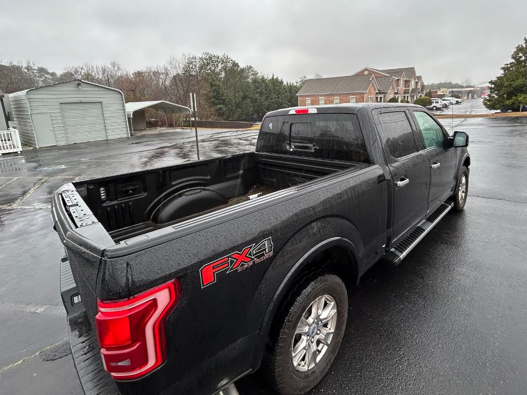 2017 Ford F150 Lariat photo
