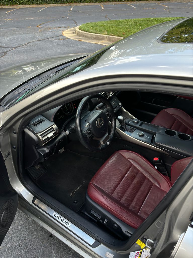 2015 Lexus IS 250 photo