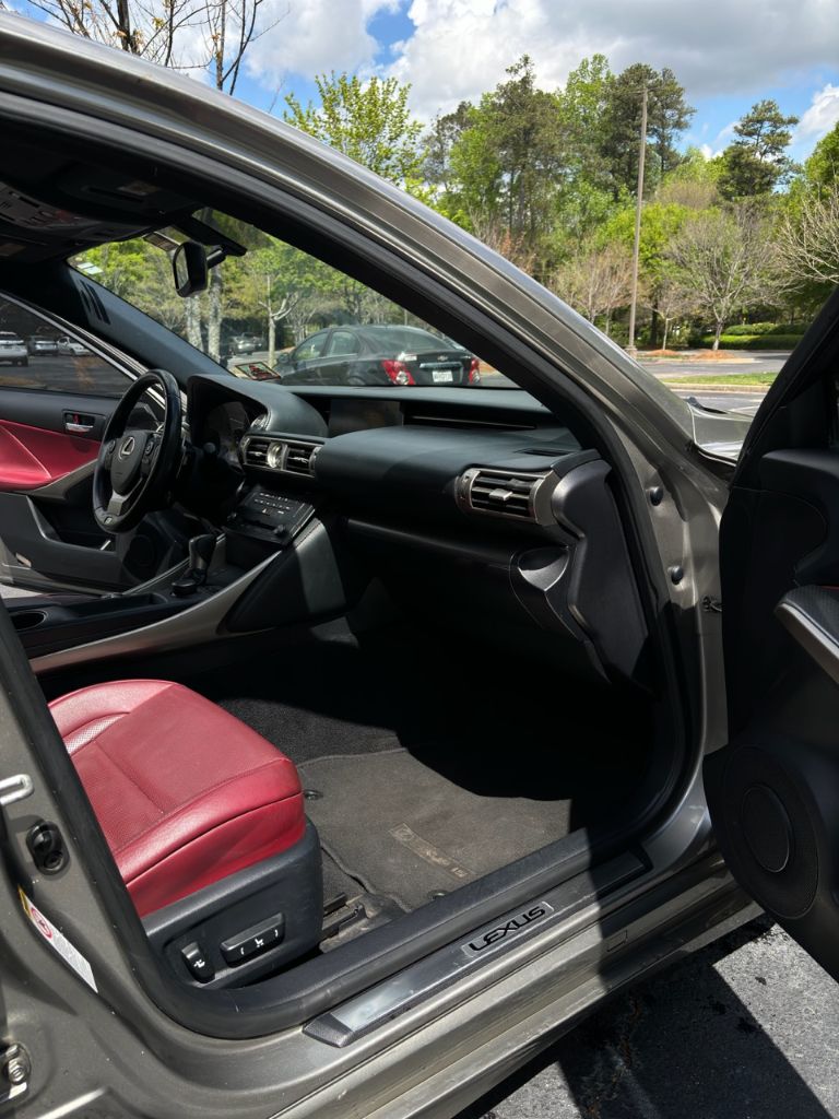 2015 Lexus IS 250 photo
