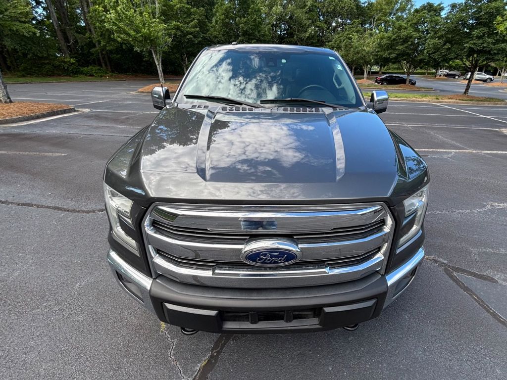 2016 Ford F150 Lariat photo