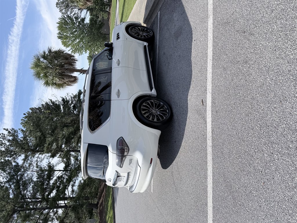 2015 INFINITI QX80 - $10,995