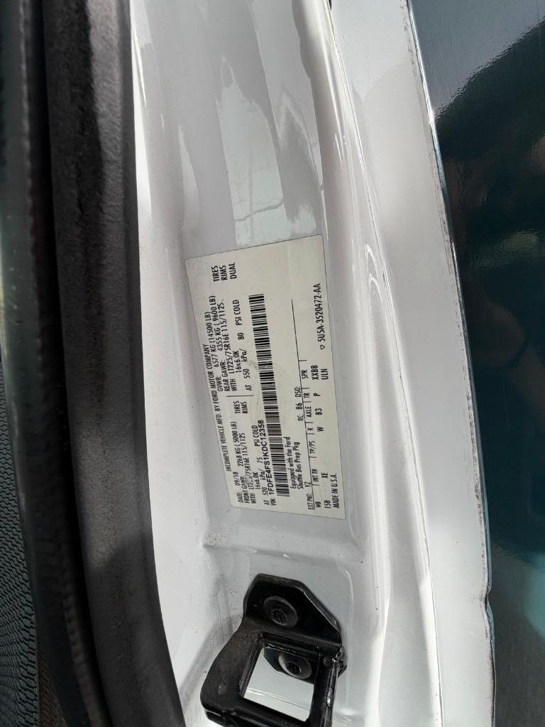 2019 Ford E-450 - $13,995