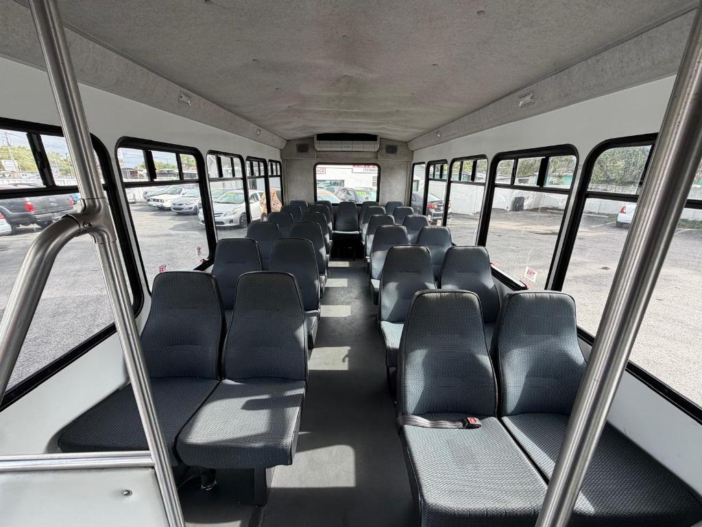 2019 Ford E-450 - $13,995