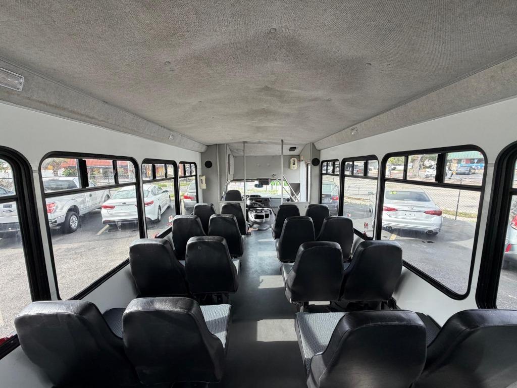 2019 Ford E-450 - $13,995