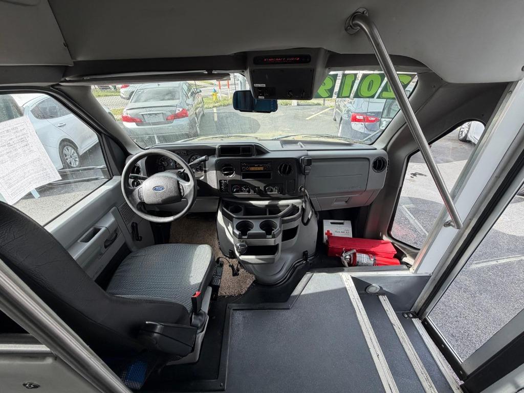 2019 Ford E-450 - $13,995