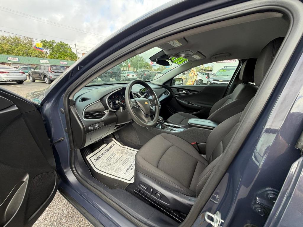 2025 Chevrolet Malibu - $21,995