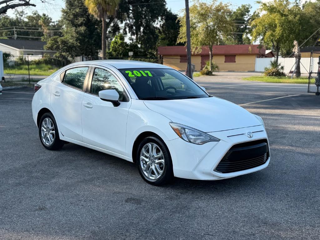 2017 Toyota Yaris - $8,995