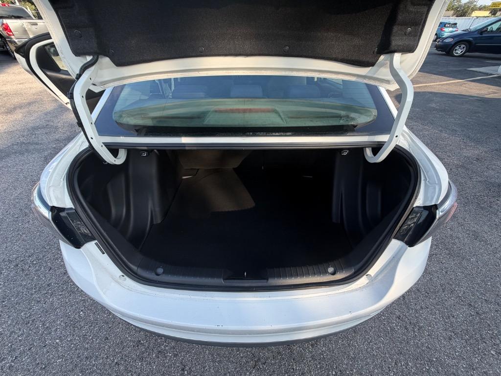 2017 Toyota Yaris - $8,995