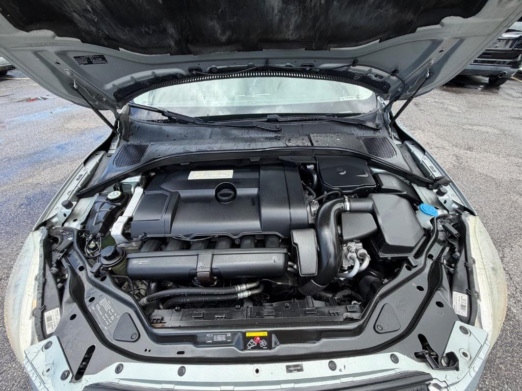 2012 Volvo XC60 - $7,995
