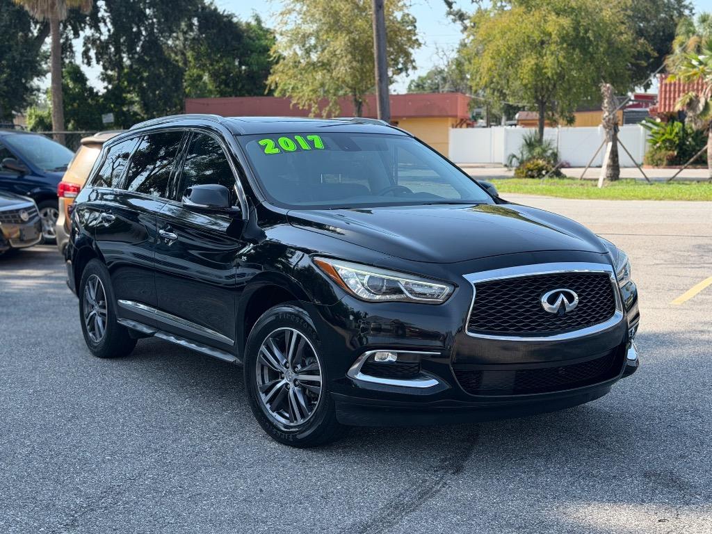 2017 INFINITI QX60 - $11,995