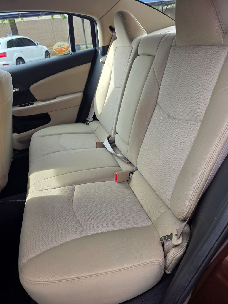 2012 Chrysler 200 - $3,999