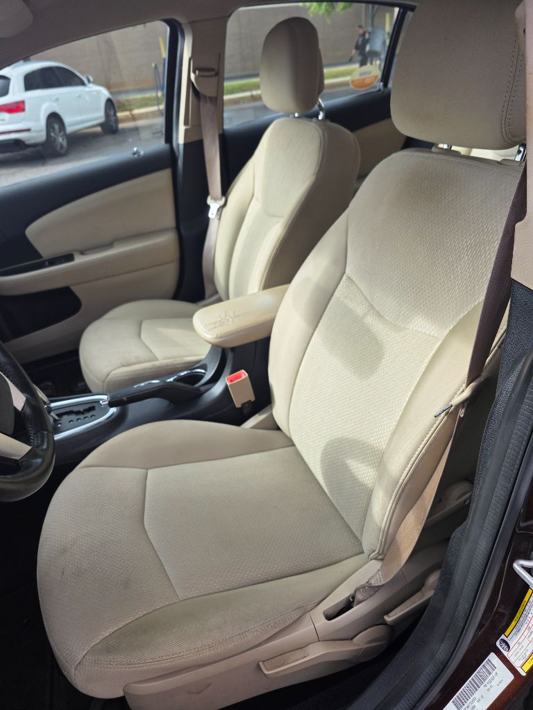 2012 Chrysler 200 - $3,999