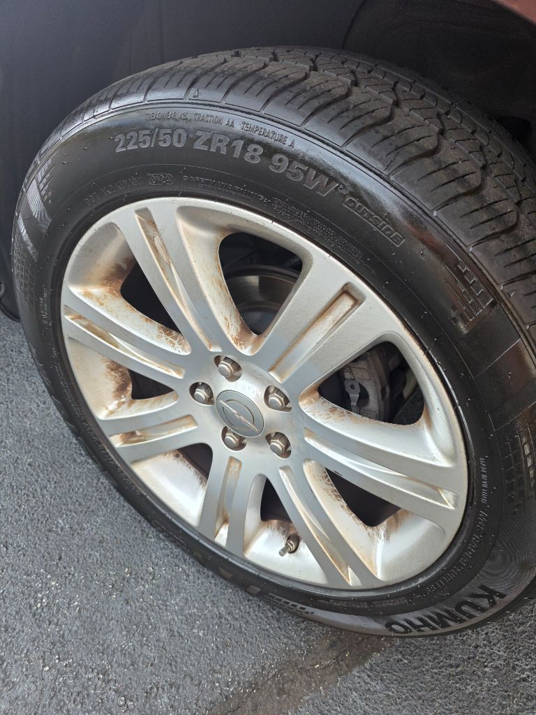 2012 Chrysler 200 - $3,999