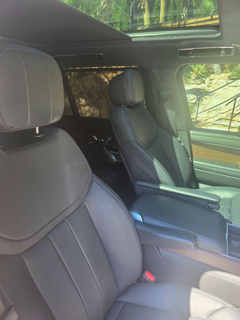 2025 Land Rover Range Rover - $104,999