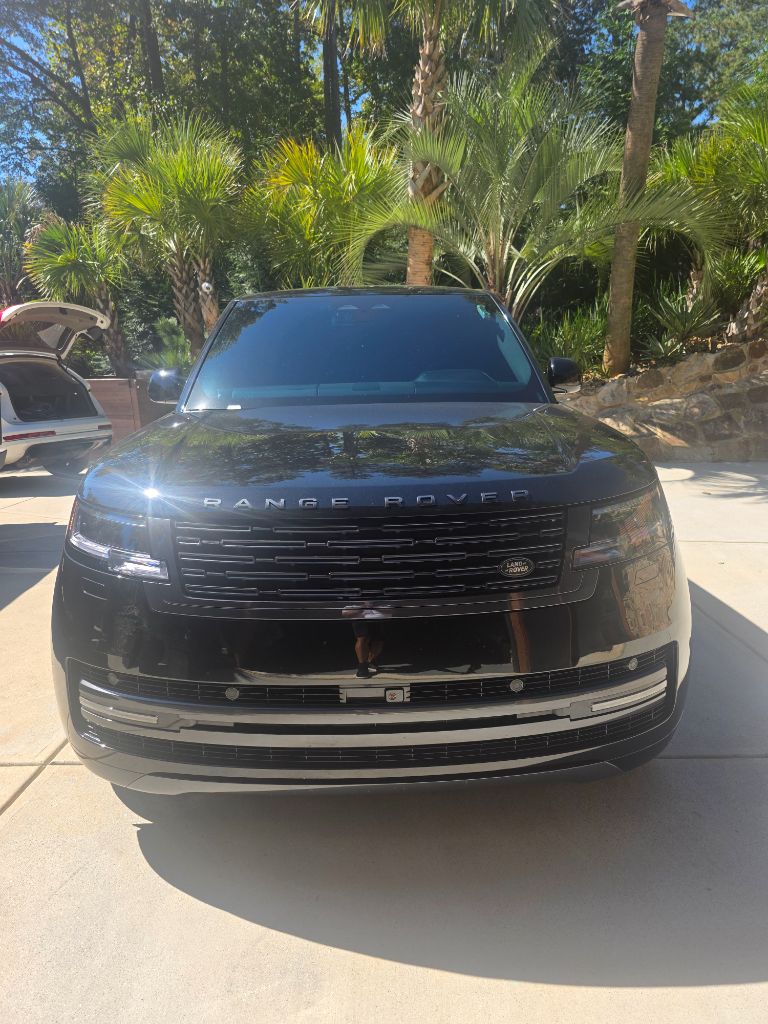 2025 Land Rover Range Rover - $104,999