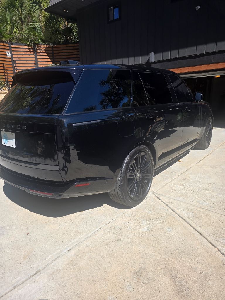 2025 Land Rover Range Rover - $104,999