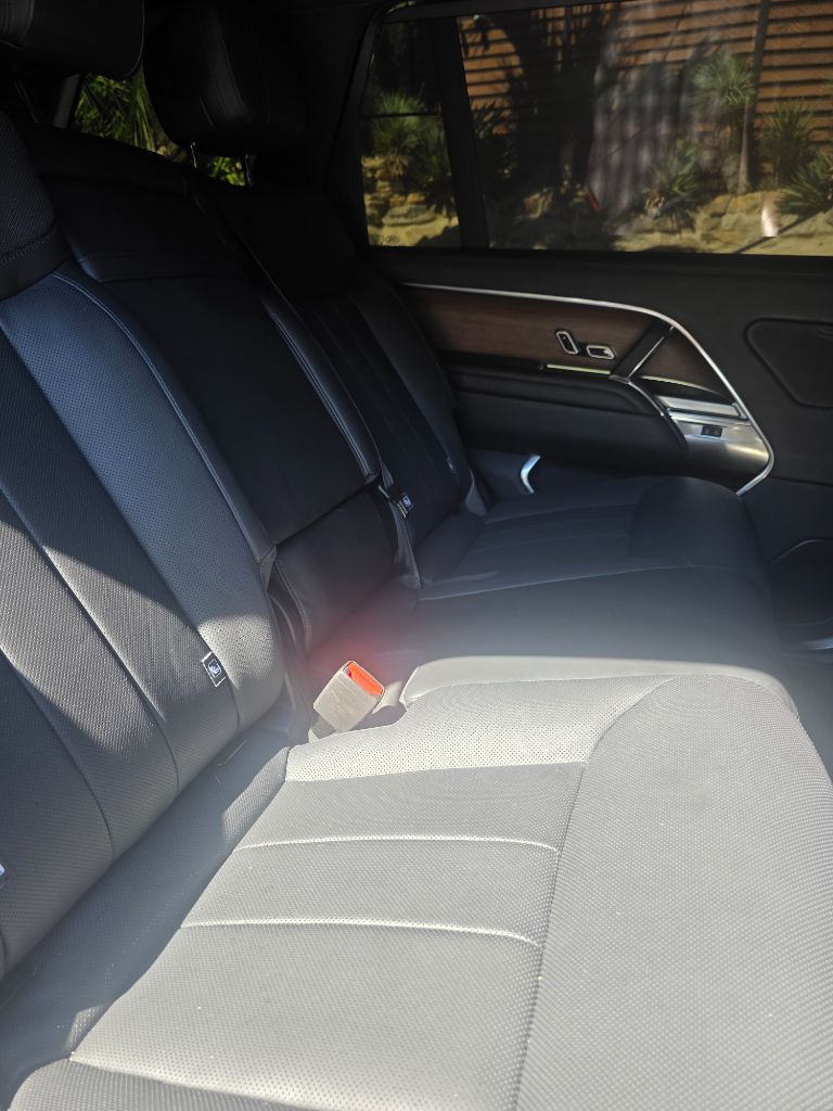 2025 Land Rover Range Rover - $104,999