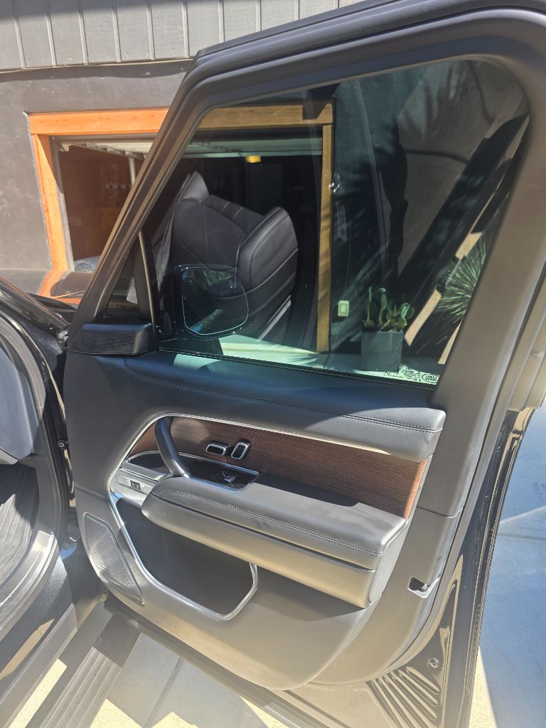 2025 Land Rover Range Rover - $104,999