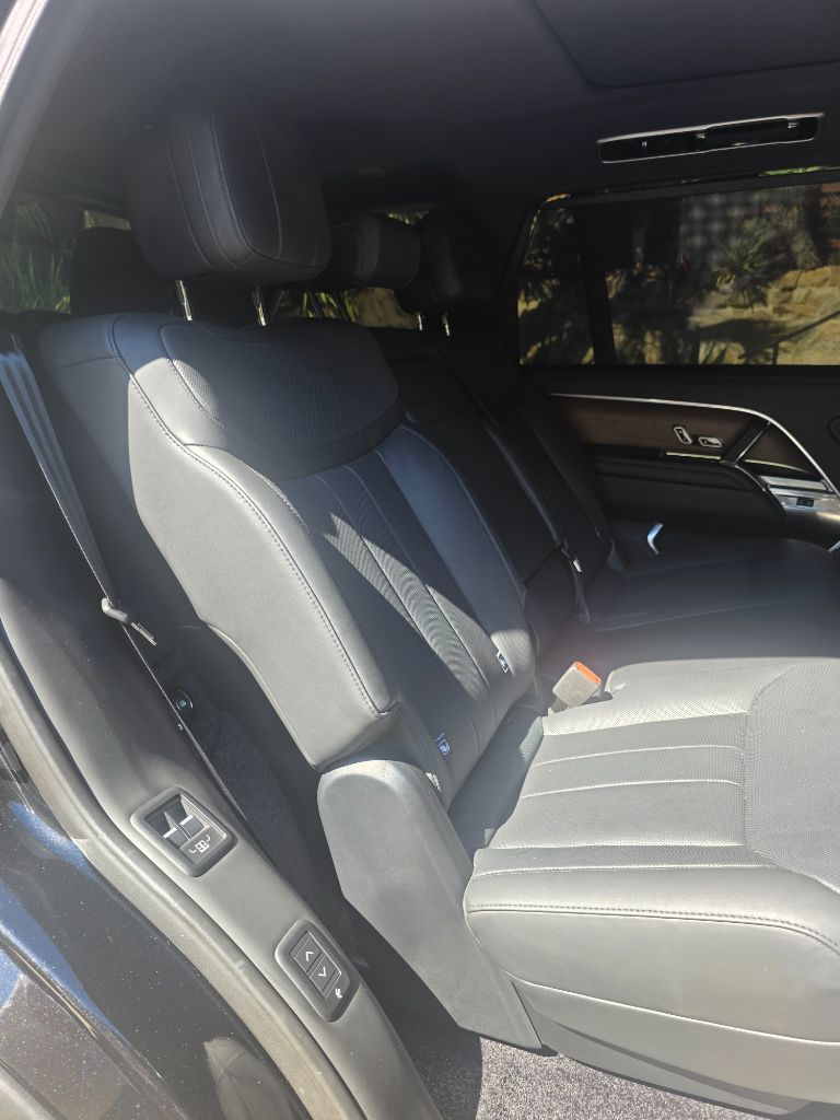 2025 Land Rover Range Rover - $104,999